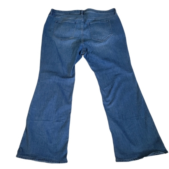 Women's Old Navy High Rise Flare Jeans Size 20 Short Preowned - Picture 2 of 5